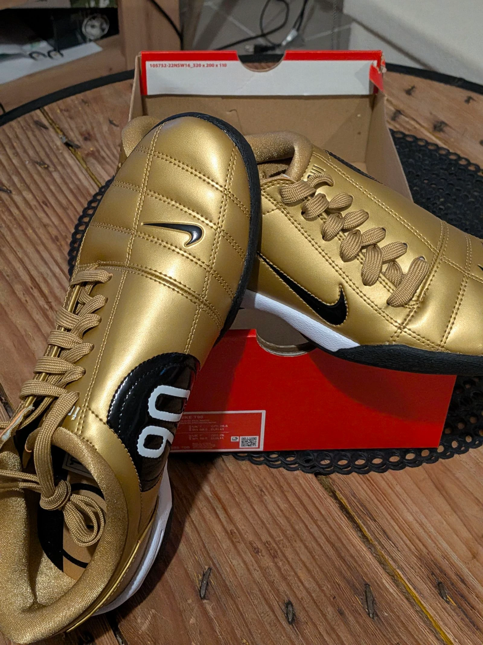Baskets Nike T90 Total 90 Dorées et Noires - Neuves Boîte 41
